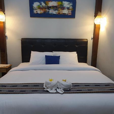 Bata Merah Homestay Banyuwangi  Eksteriør billede
