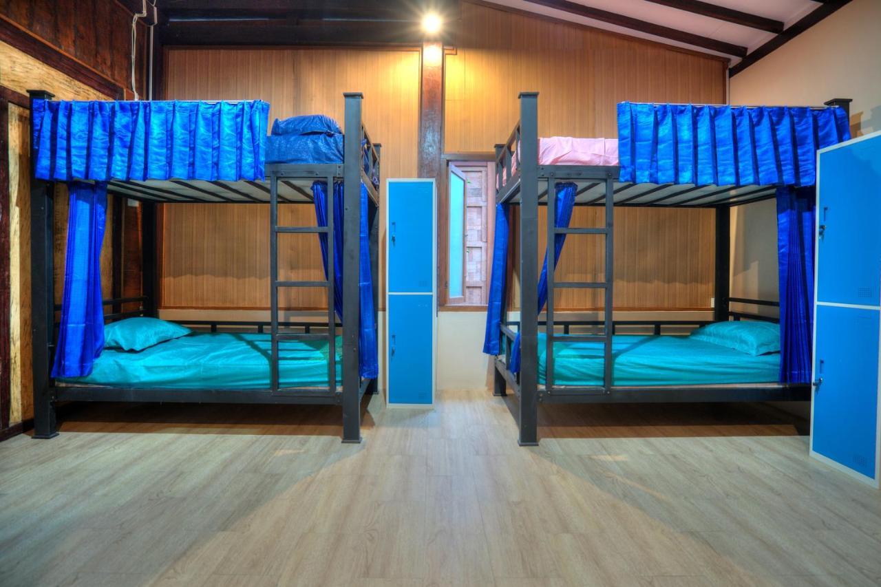 Bata Merah Homestay Banyuwangi  Eksteriør billede