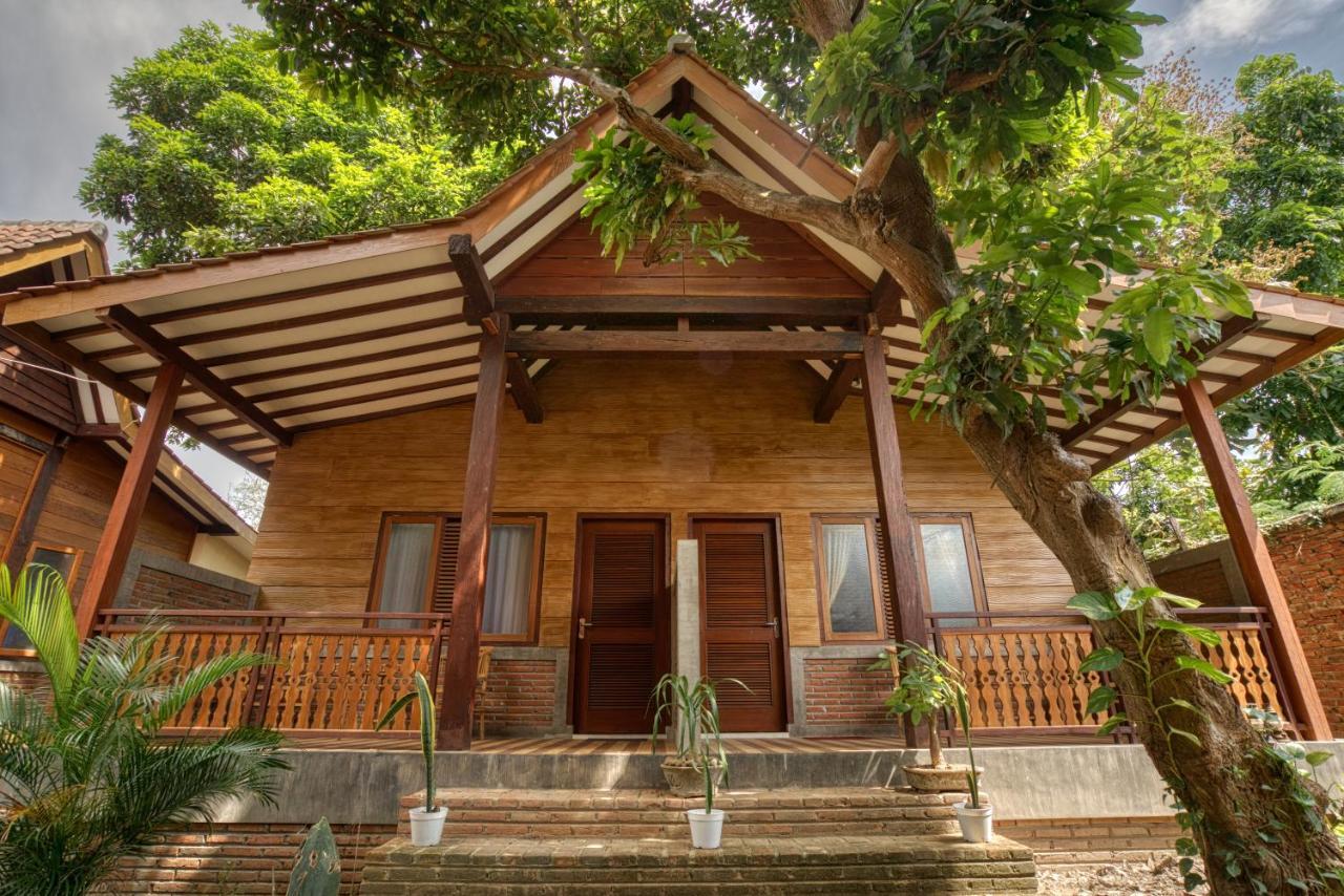 Bata Merah Homestay Banyuwangi  Eksteriør billede