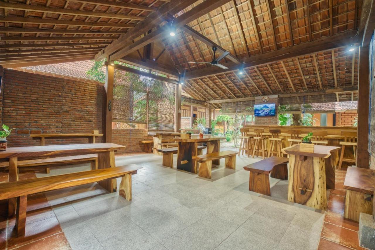 Bata Merah Homestay Banyuwangi  Eksteriør billede