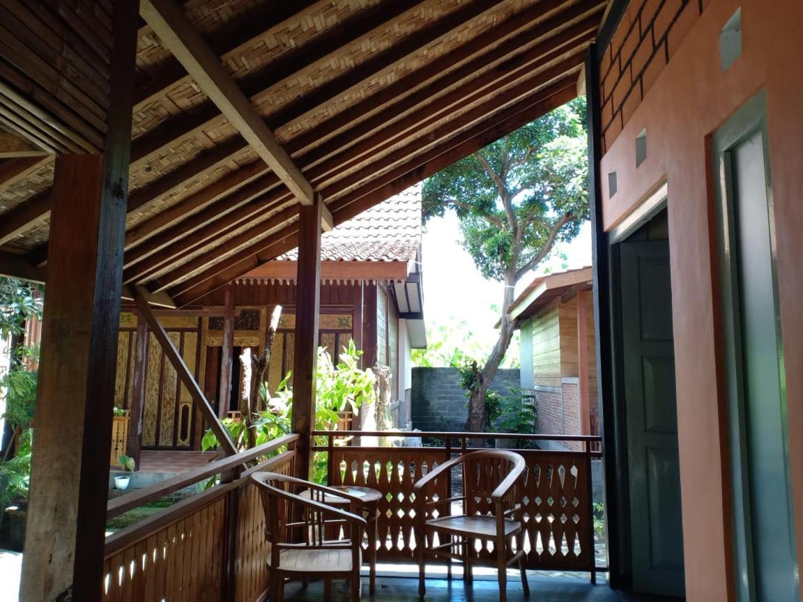 Bata Merah Homestay Banyuwangi  Eksteriør billede
